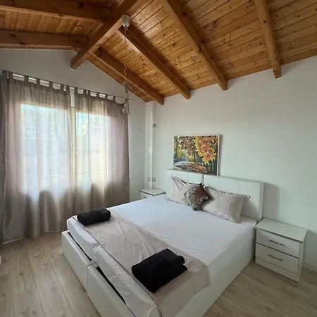 Bejart 8 Apartment *